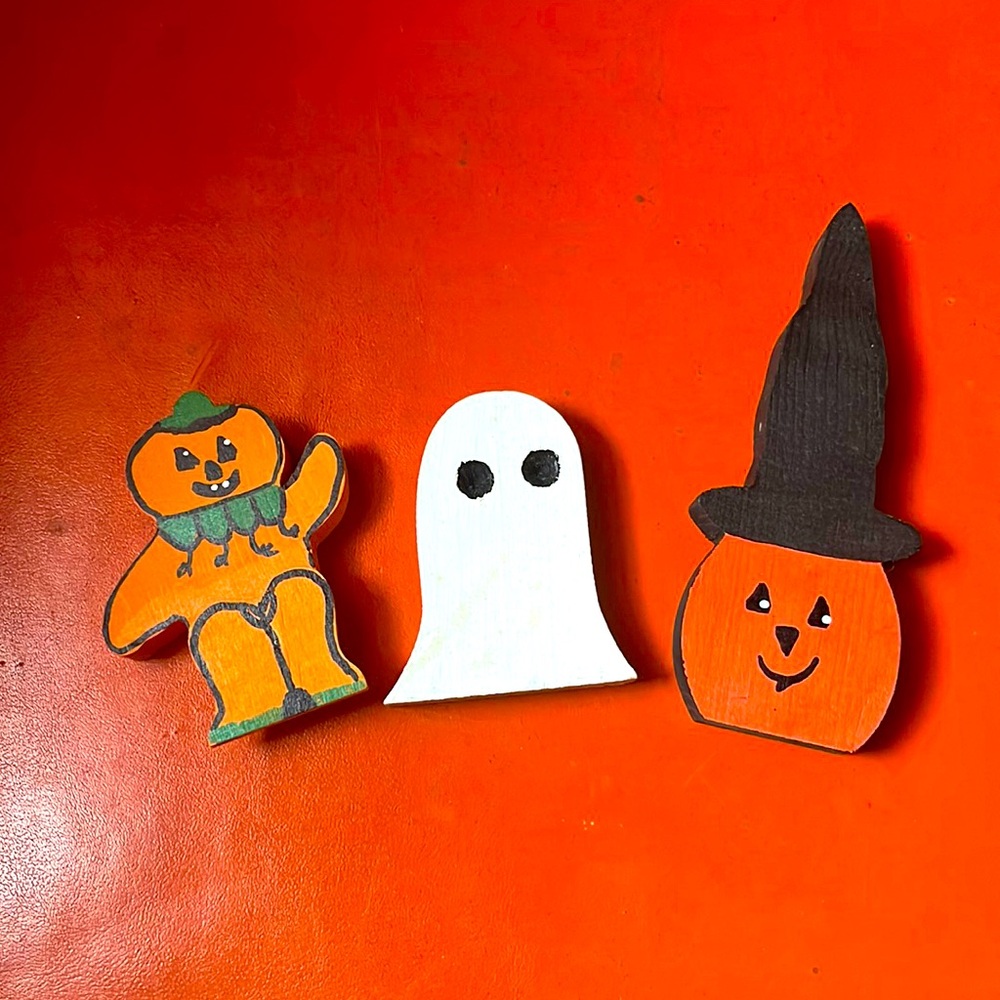 Wooden handmade Halloween decorations
